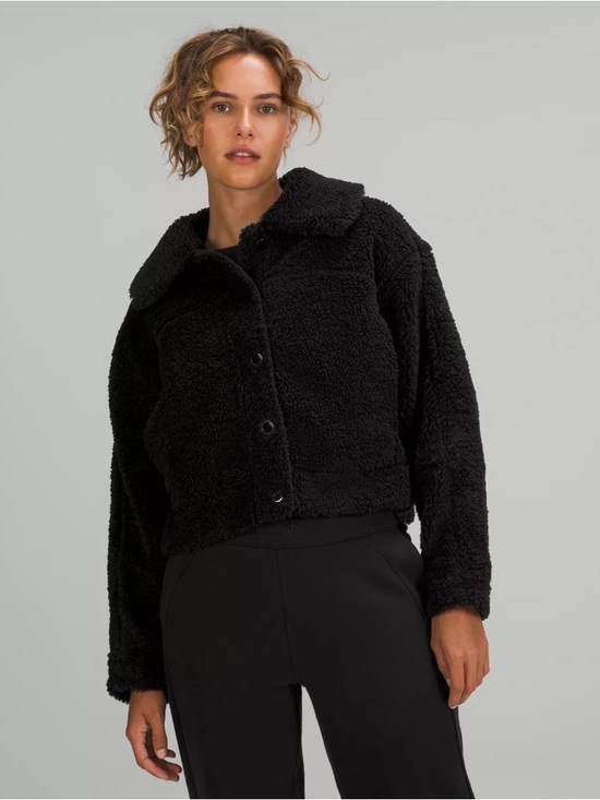 lululemon athletica Jackets & Blazers - Lululemon Textured Fleece Button size 6